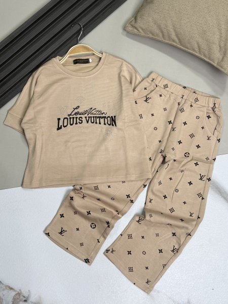 ترينج بناتي صيفي Louis Vuitton 8-12