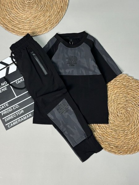 اسود(رمادي)