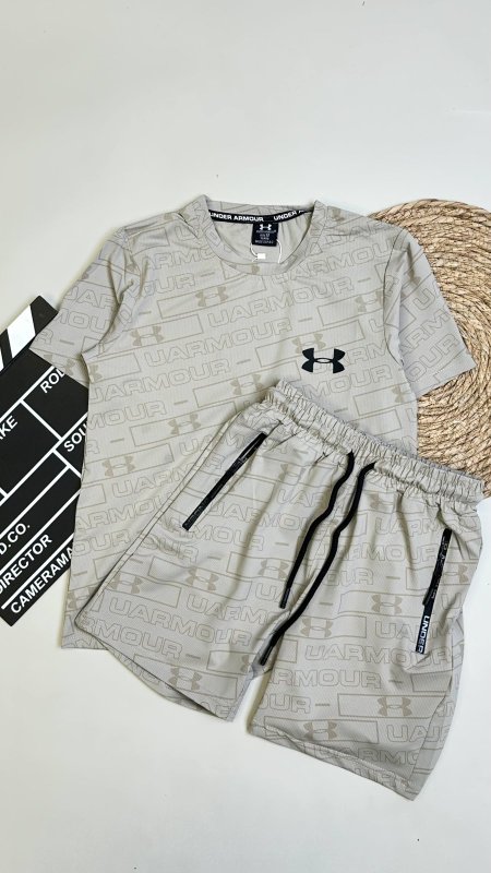 ترينج ولادي Under Armour 12-20 محير