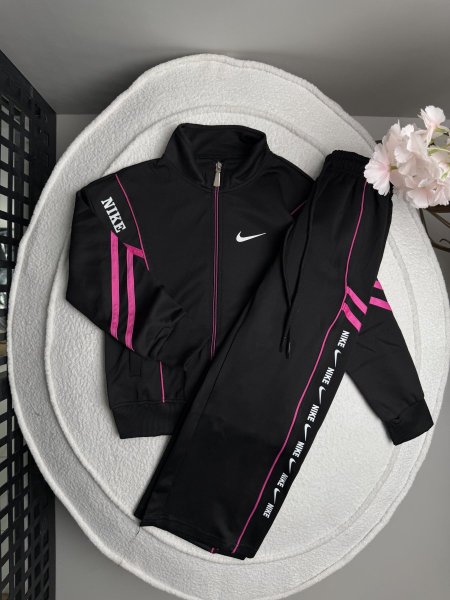 ترينج بناتي رياضة (ستان) 8-18 NIKE