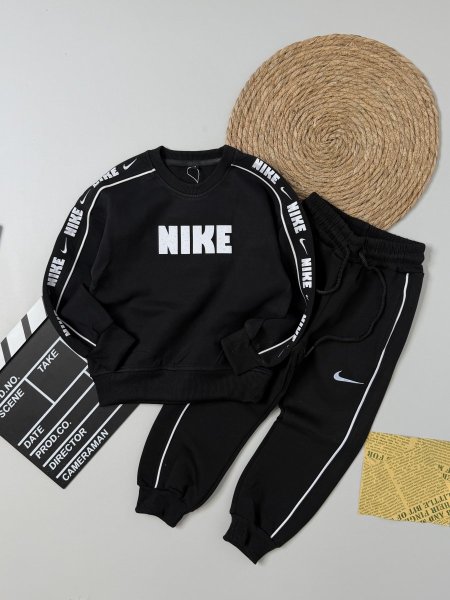 ترينج Nike ولادي ربيعي 2-10