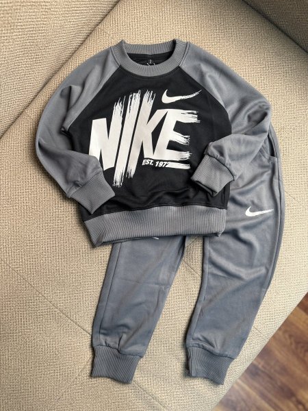 ترينج ولادي nike خريفي