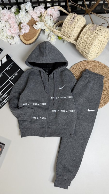 ترينج شتوي ولادي NIKE | 12-20