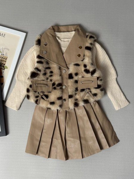 طقم تايجر بناتي شتوي 3-7