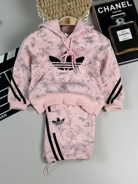 ترينج بناتي شتوي (Adidas)