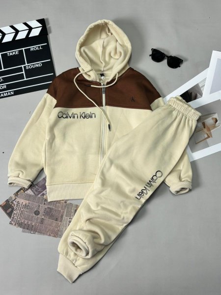 ترينج محير ولادي شتوي CALVIN KLEIN 12-18