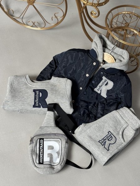 رمادي مع كحلي