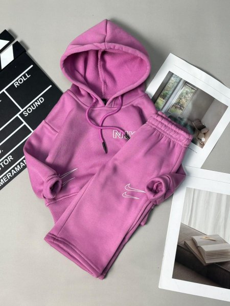 ترينج بناتي شتوي بيبي Nike 12-30M